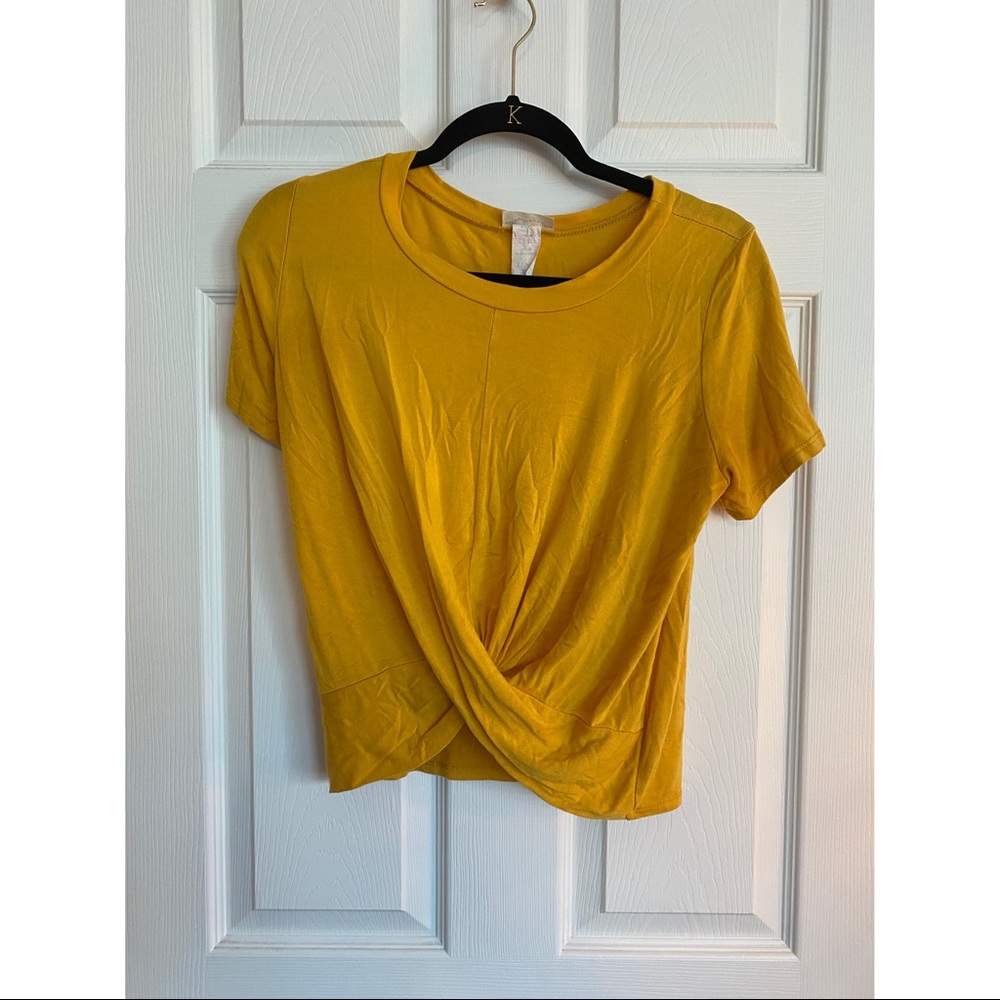 Gold cropped t-shirt